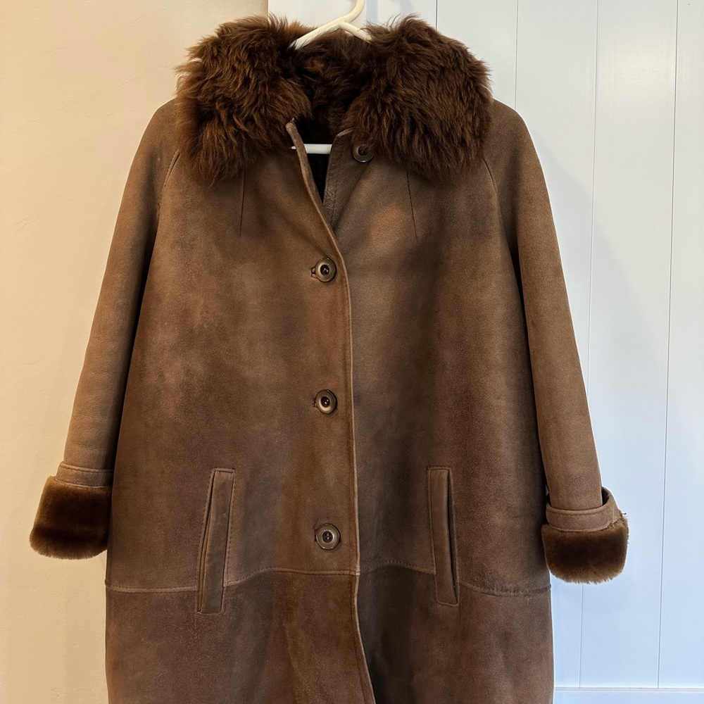Vintage Brown Suede Coat with Fur Trim - Picture 2 of 10